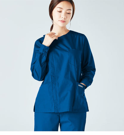 Doctor Wearing Long-sleeved Surgical Gown Female Dentist Overalls